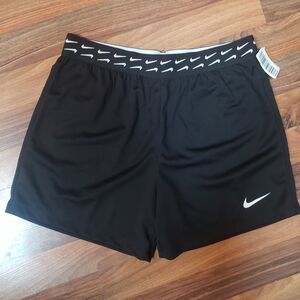 Girls Large Nike Black Training Shorts